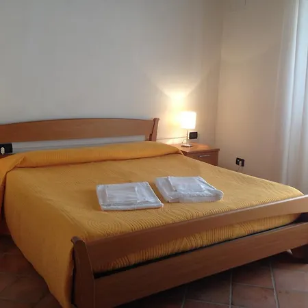 Sotto L'arco - Il Granaio